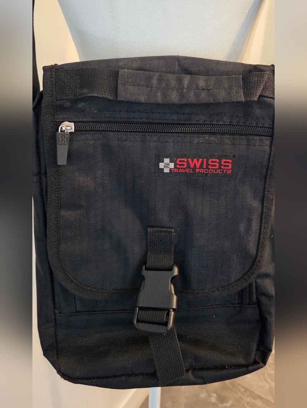 Black Crossbody Shoulder Bag - Picture 2 of 4